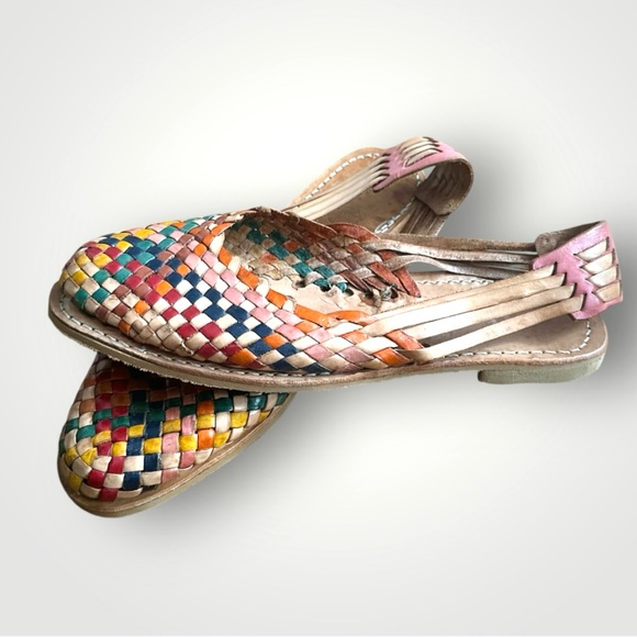 Handmade Mexican Multicolor Leather Huarache Sandals - Picture 4 of 5